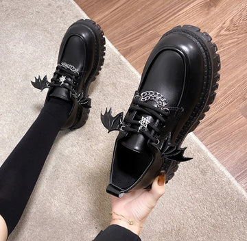 Lolita Gothic Metal Chain College Style Patent Leather Shoes