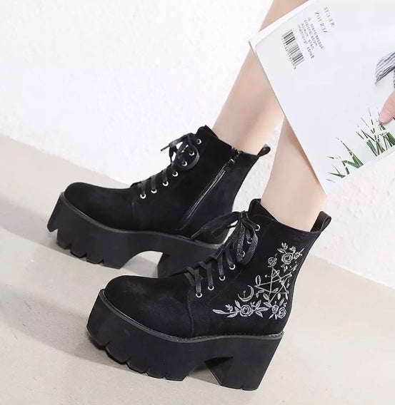 Gothic Style Flower Embossed Platform Ankle Women's Boots